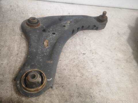 Brazo Suspension Delantero Derecho Nissan Leaf EM57