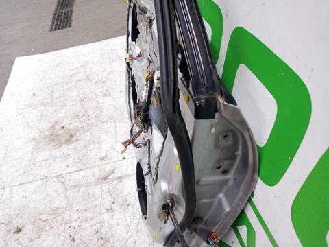 Foto 2ª: Puerta Delantera Izquierda Mazda 6 2.0 16V CAT 136CV [FS2C] (1997)