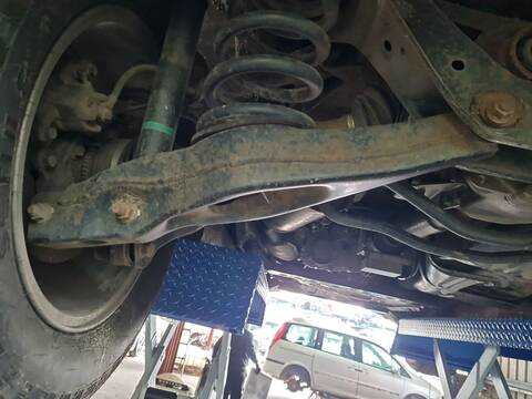 Brazo Suspension Trasero Izquierdo Mitsubishi Montero 3.2 DI-D V88W V98W) 160CV 118KW