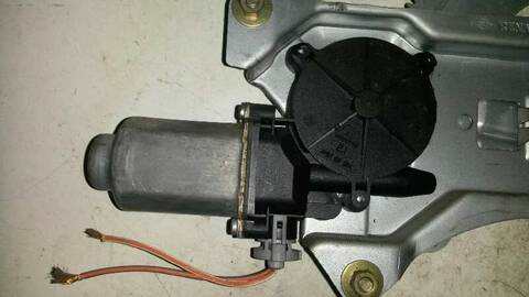 Foto 2ª: Elevalunas Eléctrico Delantero Derecho Nissan Kubistar 60CV 44KW (2003)