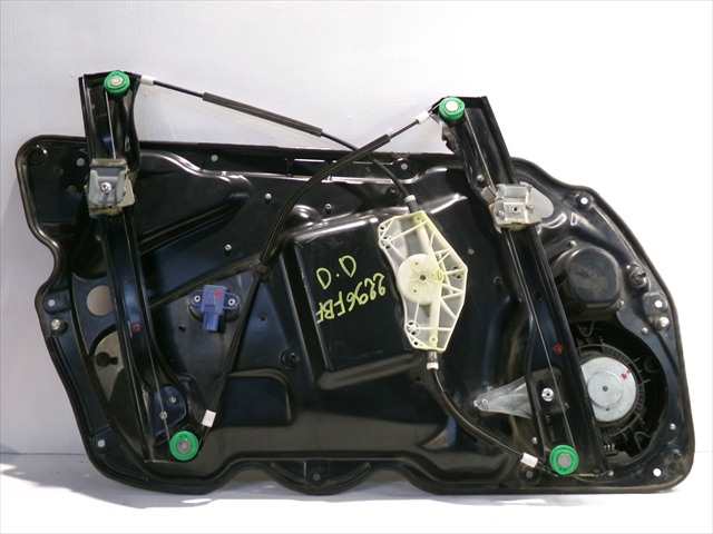 Foto 3ª: Elevalunas Eléctrico Delantero Derecho Volkswagen Passat 2.0 TDI RANCHERA, 2005-2011 [BKP] (2006)