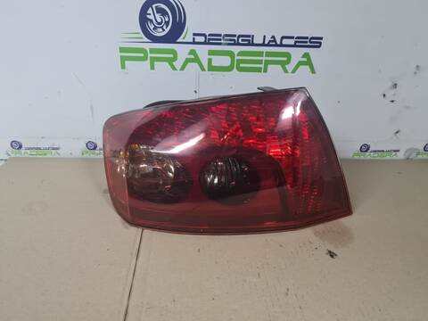 Piloto Trasero Izquierdo Peugeot 407 SPORT 136CV 100KW
