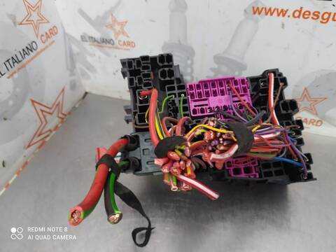 Foto 3ª: Caja Reles Fusibles Seat Ibiza 1.6 TDI 115CV 85KW [DGT] (2017)