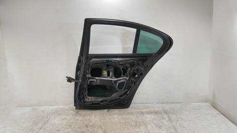 Foto 3ª: Puerta Trasera Derecha Bmw Serie 5 518 520 D 184CV [N47D20C] (2010)