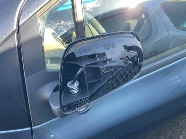 Foto 2ª: Retrovisor Izquierdo Toyota Yaris 1.0 G 70cv [1KR] (2009)