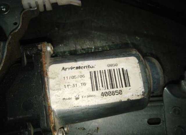 Elevalunas Eléctrico Trasero Derecho Nissan Pathfinder 2.5 DCI