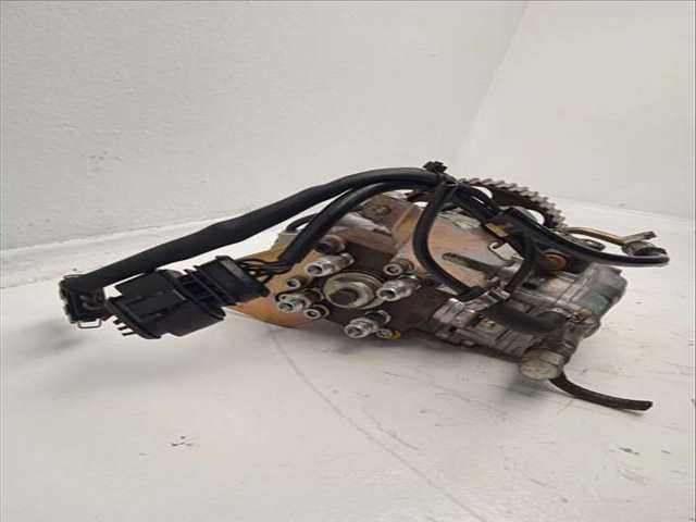 Foto 2ª: Bomba Inyeccion Volkswagen Passat COMFORTLINE 90CV 66KW [AFN] (1998)