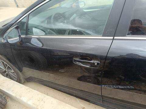 Puerta Delantera Izquierda Toyota Avensis EXECUTIVE 143CV 105KW