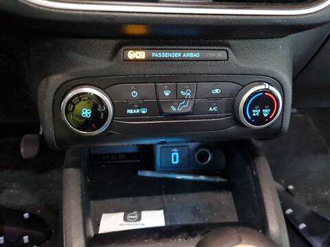 Mando Calefacción A. A. Ford Focus TITANIUM 120CV 88KW