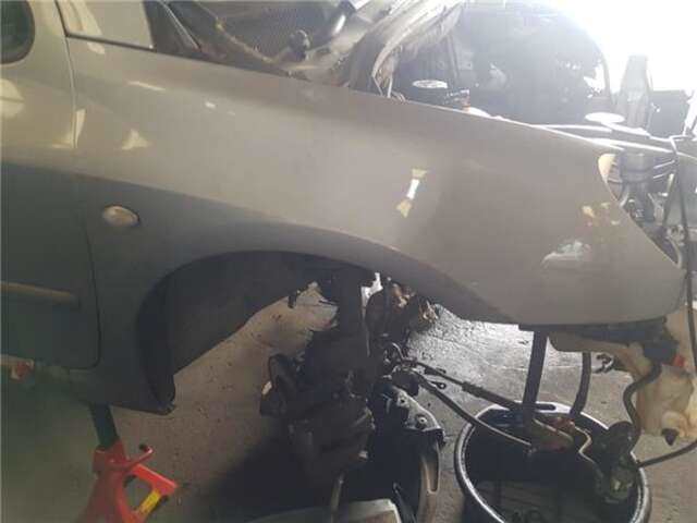 Aleta Delantera Derecha Peugeot 307 2.0 HDI 90