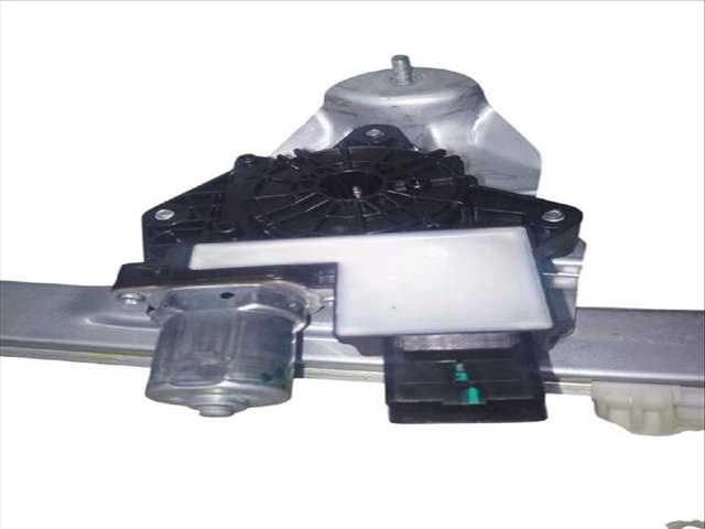 Foto 2ª: Elevalunas Manual Trasero Izquierdo Renault Arkana 1.3 TCE 140 LDN0) (2019)