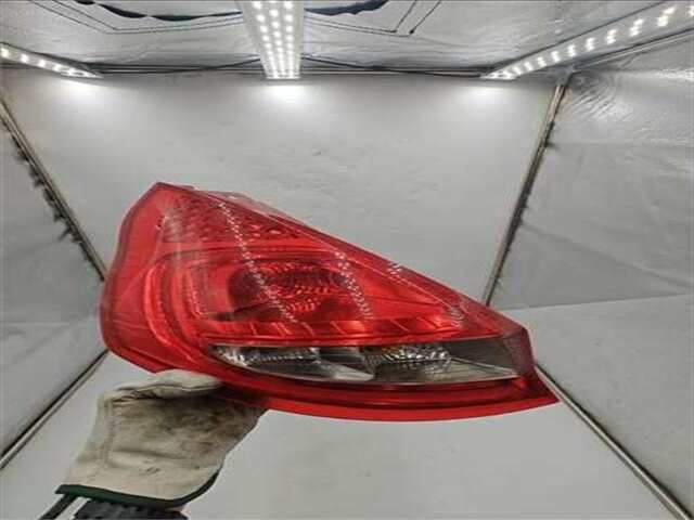 Piloto Trasero Izquierdo Ford Fiesta 1.6 TREND [1.6 LTR. - 66 KW TDCI CAT]