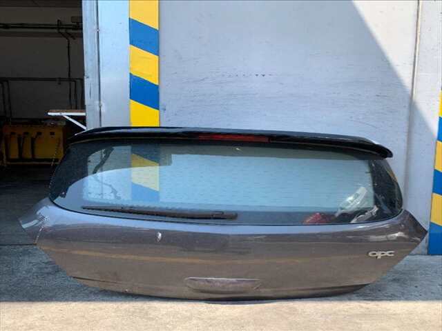 Portón Opel Corsa 1.3 G