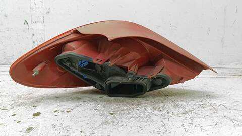 Foto 3ª: Piloto Trasero Derecho Peugeot 207 CONFORT 73CV 54KW [KFV] (2008)