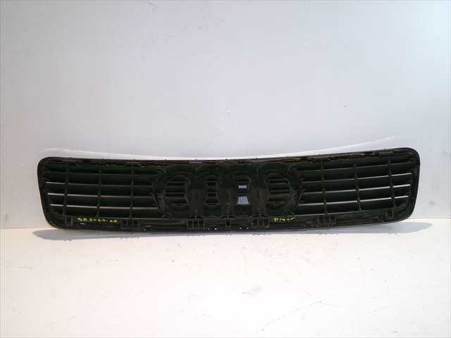 Foto 2ª: Rejilla Delantera Audi A4 1.8 G 1994-2000 [ADR] (1997)