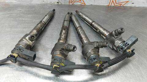 Foto 4ª: Inyectores Audi A3 AMBIENTE 110CV 81KW [CRK] (2014)