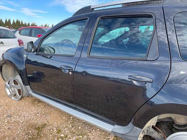 Foto 2ª: Puerta Trasera Izquierda Dacia Duster 1.5 DCI 108cv [K9KJ8] (2011)