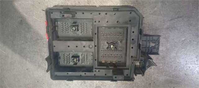 Foto 3ª: Caja Reles Fusibles Opel Mokka 1.6 SELECTIVE [1.6 LTR. - 100 KW CDTI DPF]