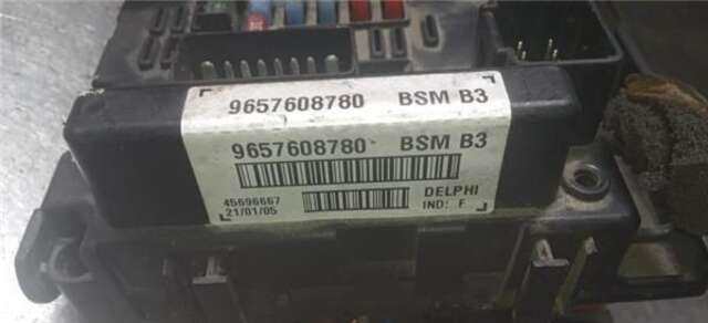 Caja Reles Fusibles Peugeot 206 1.4 16V