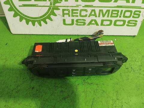 Foto 2ª: Mando Climatizador Ford Focus 1.6 16V CAT 101CV [HWDA] (2004)