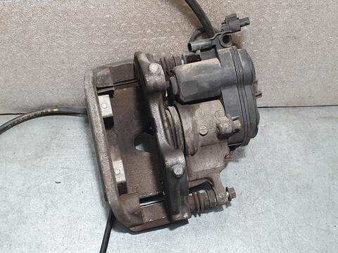 Foto 2ª: Pinza Freno Trasera Derecho Mercedes Clase C 160 C 63 AMG 205.386) COUPE 476CV 350KW [177980] (2016)