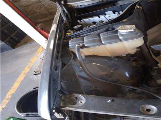 Foto 2ª: Aleta Delantera Derecha Mercedes Clase C 160 2.8 280 (202.028) [2.8 LTR. - 142 KW 24V CAT] [M 104.941]