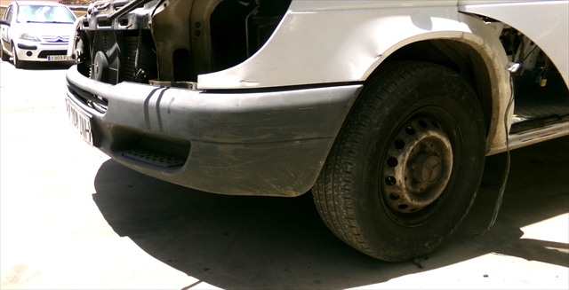 Foto 3ª: Paragolpes Delantero Mercedes Sprinter 2.2 CDI W903,1995-2006 [611987] (2005)