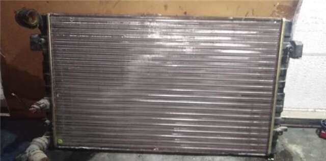 Radiador Motor Volkswagen Golf 