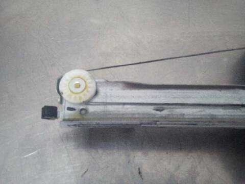 Foto 4ª: Elevalunas Eléctrico Delantero Derecho Dacia Dokker ESSENTIAL 75CV 55KW [K9K U872] (2018)