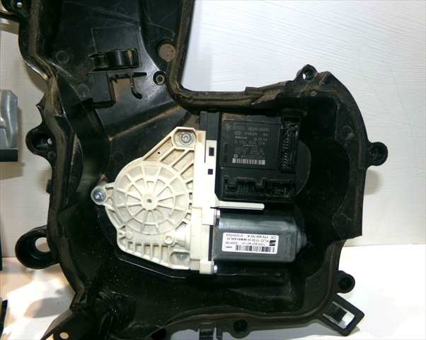 Foto 3ª: Elevalunas Eléctrico Delantero Izquierdo Seat Leon 1.9 TDI 2005-2013 [BLS] (2009)