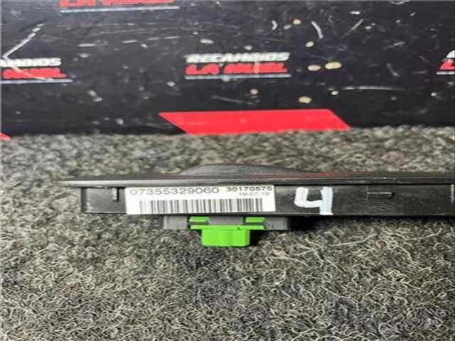 Foto 3ª: Botonera Elevalunas Citroen Jumper 30 L1H1 BLUEHDI 110 BLUE-HDI FAP 110CV 81KW FURGON [AH03]