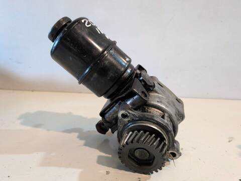 Bomba de Direccion Mitsubishi Montero 4M41
