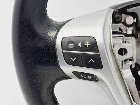 Foto 2ª: Volante Toyota Avensis 2.0 D-4D CAT 124CV 91KW [1AD] (2014)