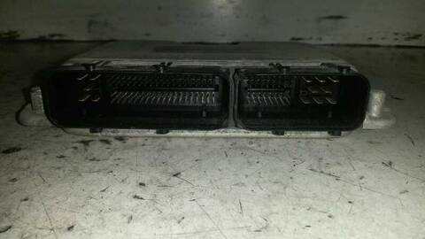 Foto 2ª: Centralita Motor ECU Volkswagen Golf 1.9 TDI BERLINA 110CV 81KW [AHF] (1999)