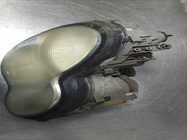 Foto 4ª: Faro Derecho Mercedes Clase C 160 180 COMPRESSOR 203.046) BERLINA 143CV 105KW [M271946] (2003)
