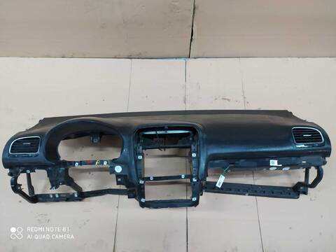 Salpicadero Volkswagen Golf 1.6