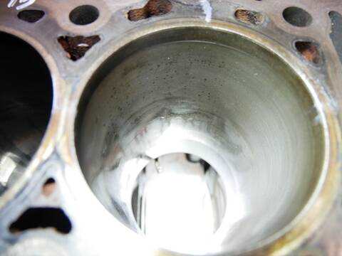 Bloque Motor Ford Transit 130 CV 96KW