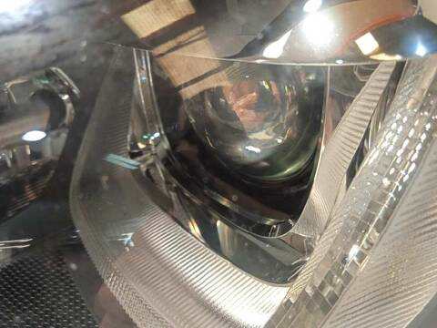 Foto 4ª: Faro Izquierdo Volkswagen Golf 1.4 16V TSI 125CV 92KW (2017)