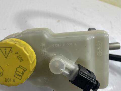 Foto 3ª: Bomba Freno Volkswagen Polo A-POLO 75CV [CHYB] (2014)