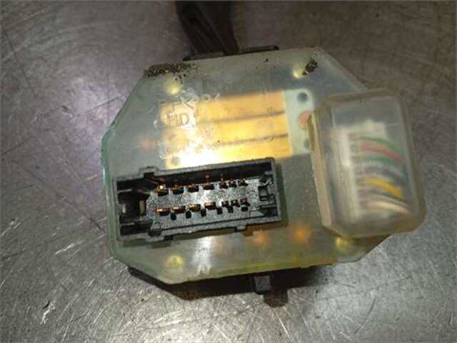 Foto 3ª: Mando Multifuncion Kia Ceed 1.6 CRDI 115 (ED)(2006) [D4FB]