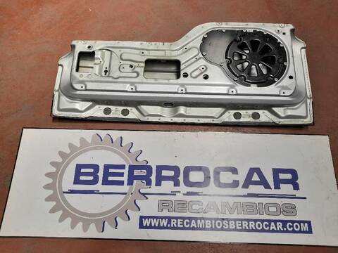 Foto 3ª: Portón Land Rover Discovery 2.7 TD V6 CAT 190CV (2004)