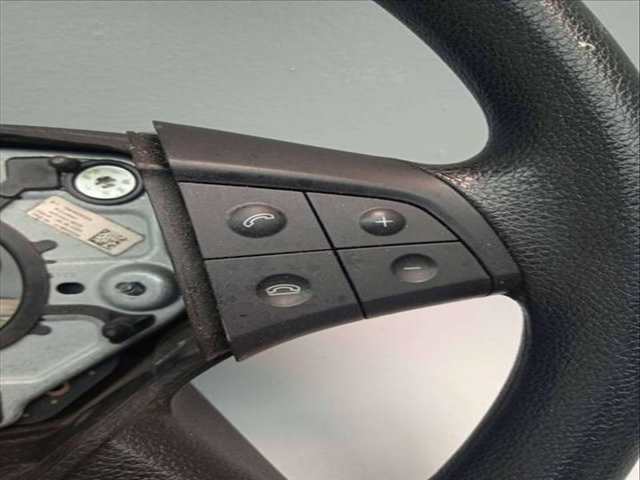 Foto 2ª: Volante Mercedes Clase B 150 2.0 CDI CAT 109CV 80KW [640940] (2005)