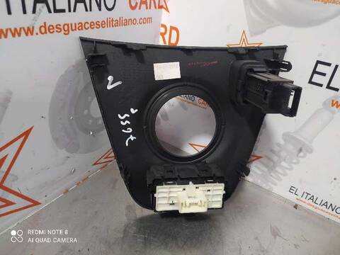 Foto 4ª: Mando Multifuncion Toyota Auris HYBRID ACTIVE 99CV 73KW [2ZR] (2010)