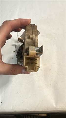 Foto 2ª: Cerradura Puerta Delantera Derecha Nissan Terrano 2.7 D [TD27] (2004)