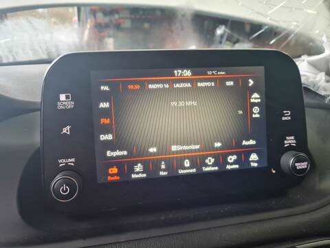 Foto 2ª: Pantalla Multifuncion Fiat Tipo LIFE BERLINA 130CV 96KW [46346020] (2021)