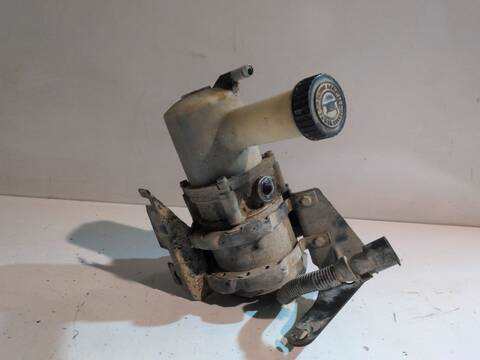 Bomba de Direccion Citroen Saxo KFW