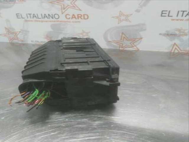 Foto 4ª: Caja Reles Fusibles Ford Transit FT 330 2.4 EXPRESS-LINE 116CV 85KW CAJA CERRADA [FXFA] (2004)