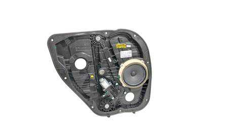 Elevalunas Manual Trasero Izquierdo Hyundai i30 1.6 CRDI CAT 1582 CM3) 116CV