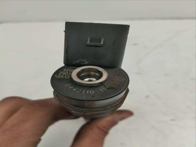 Foto 2ª: Inyectores Mercedes Clase A 140 1.7 CDI DIESEL CAT 95CV 70KW [OM668942] (2002)