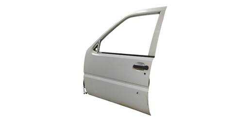 Foto 3ª: Puerta Delantera Izquierda Nissan Terrano 2.7 TD 101CV [TD27T] (1993)
